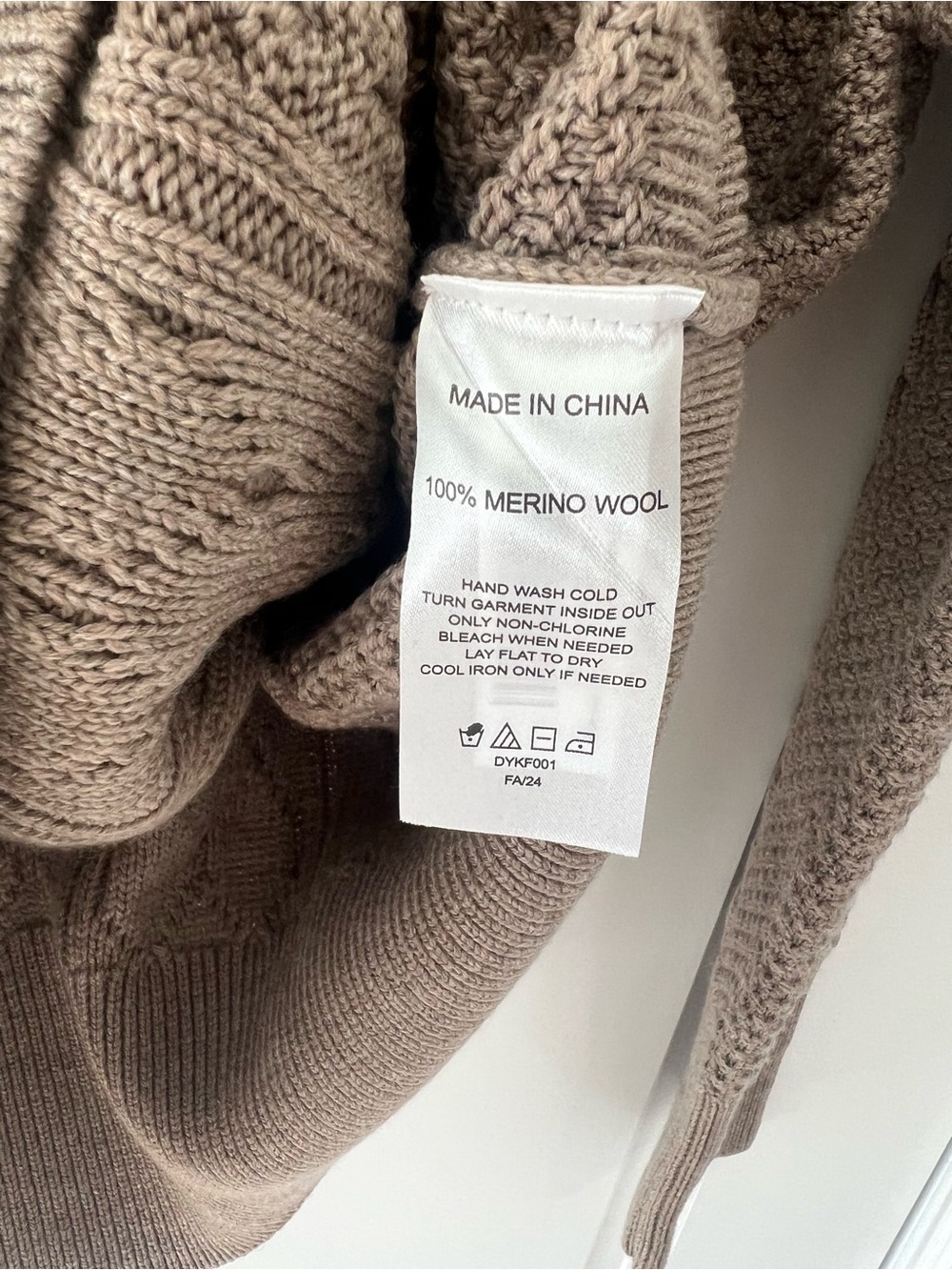 NWT Quince Australian Merino Wool Cable Knit Crewneck Sweater Tan Women's M - Picture 5 of 9